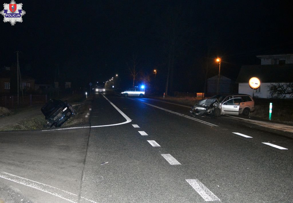 Kierujący Fordem uderzył w BMW